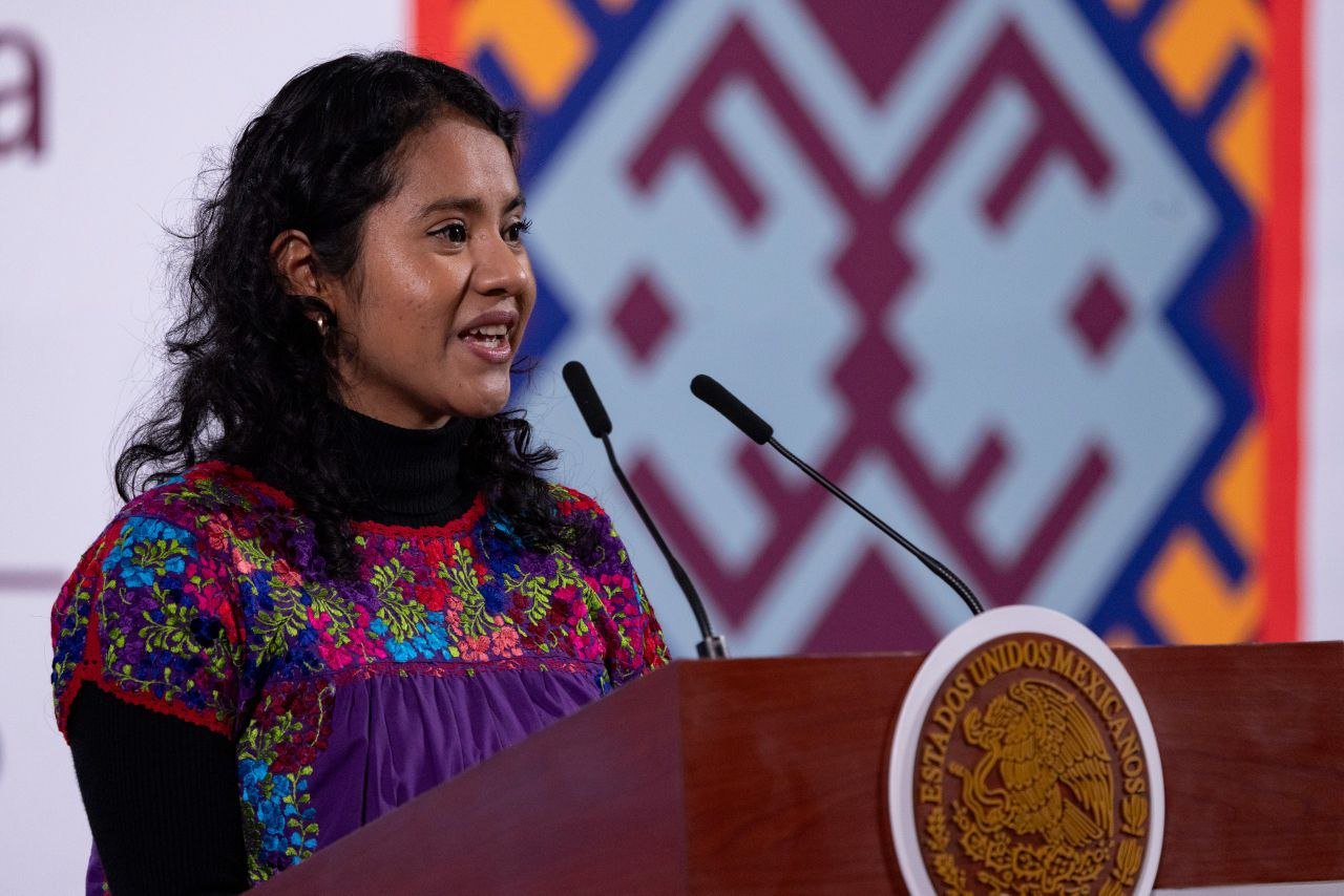 Nadia López García directora materiales educativos SEP poeta pedagoga mixteca INBAL diversidad lingüística