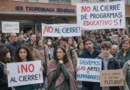 La comunidad del IES Txurdinaga Behekoa lleva dos semanas en la calle para salvar el único instituto de Bilbao que imparte Bachillerato de Artes en castellano y en euskera La comunidad del IES Txurdinaga Behekoa lleva dos semanas en la calle para salvar el único instituto de Bilbao que imparte Bachillerato de Artes en castellano y en euskera