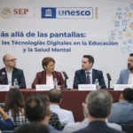 SEP UNESCO foro tecnologia digital salud mental educacion pantallas adolescentes Mexico Jonathan Haidt 2026