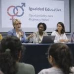 8M 2026 en los campus mexicanos: la UNAM lanza mas de 400 actividades, la UANL debate con una Ministra de la SCJN y la UAT lleva la gira Inspira 8M a cuatro estados foros igualdad educativa mujeres universidades Mexico 8M 2026 UNAM CIGU UANL UAT PorYParaTodas Inspira 8M
